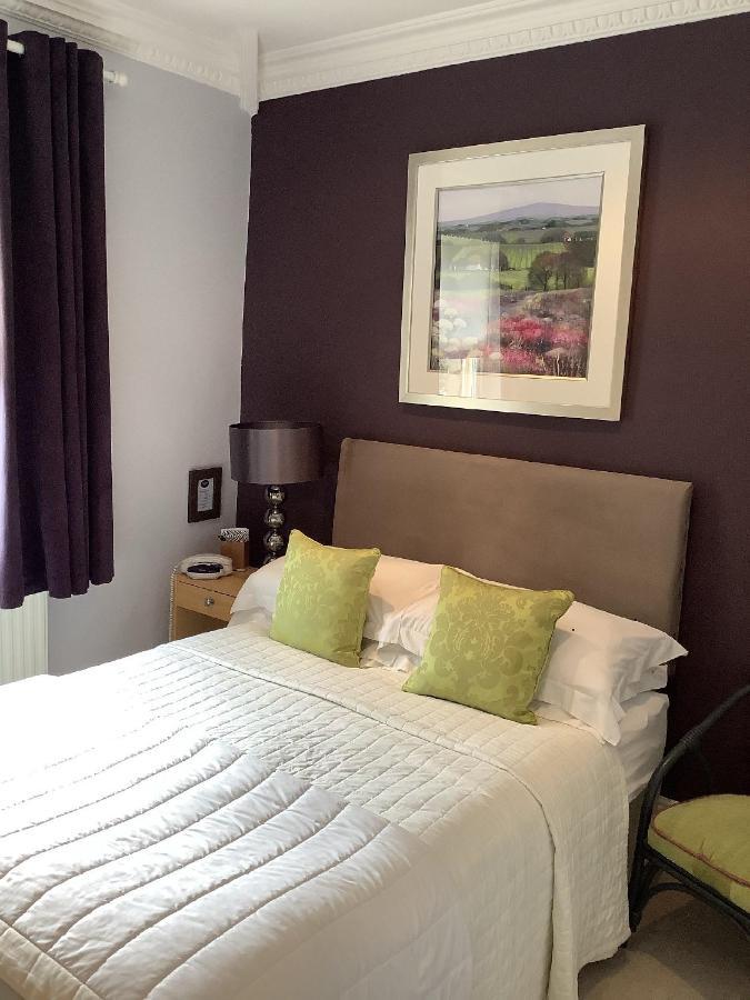 Bed and Breakfast Alexandra Court à Harrogate Chambre photo