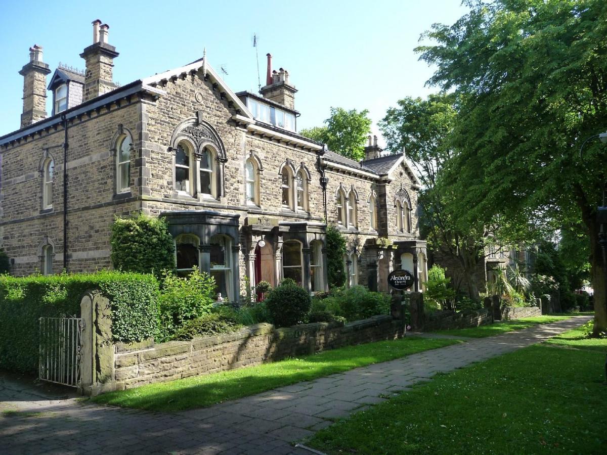 Bed and Breakfast Alexandra Court à Harrogate Extérieur photo
