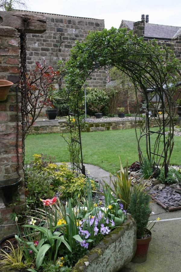 Bed and Breakfast Alexandra Court à Harrogate Extérieur photo